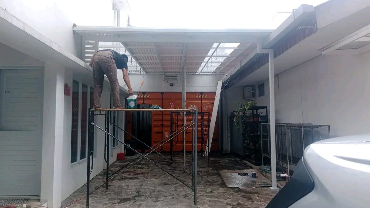 artikel ini akan memberikan informasi lengkap mengenai jenis-jenis kanopi, harga pemasangan, tips memilih jasa terbaik, serta rekomendasi penyedia layanan terpercaya di Yogyakarta.